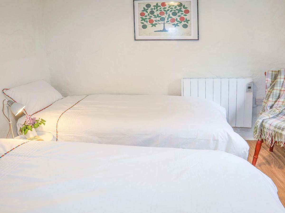 Ffrwd Cottage Bodorgan 外观 照片